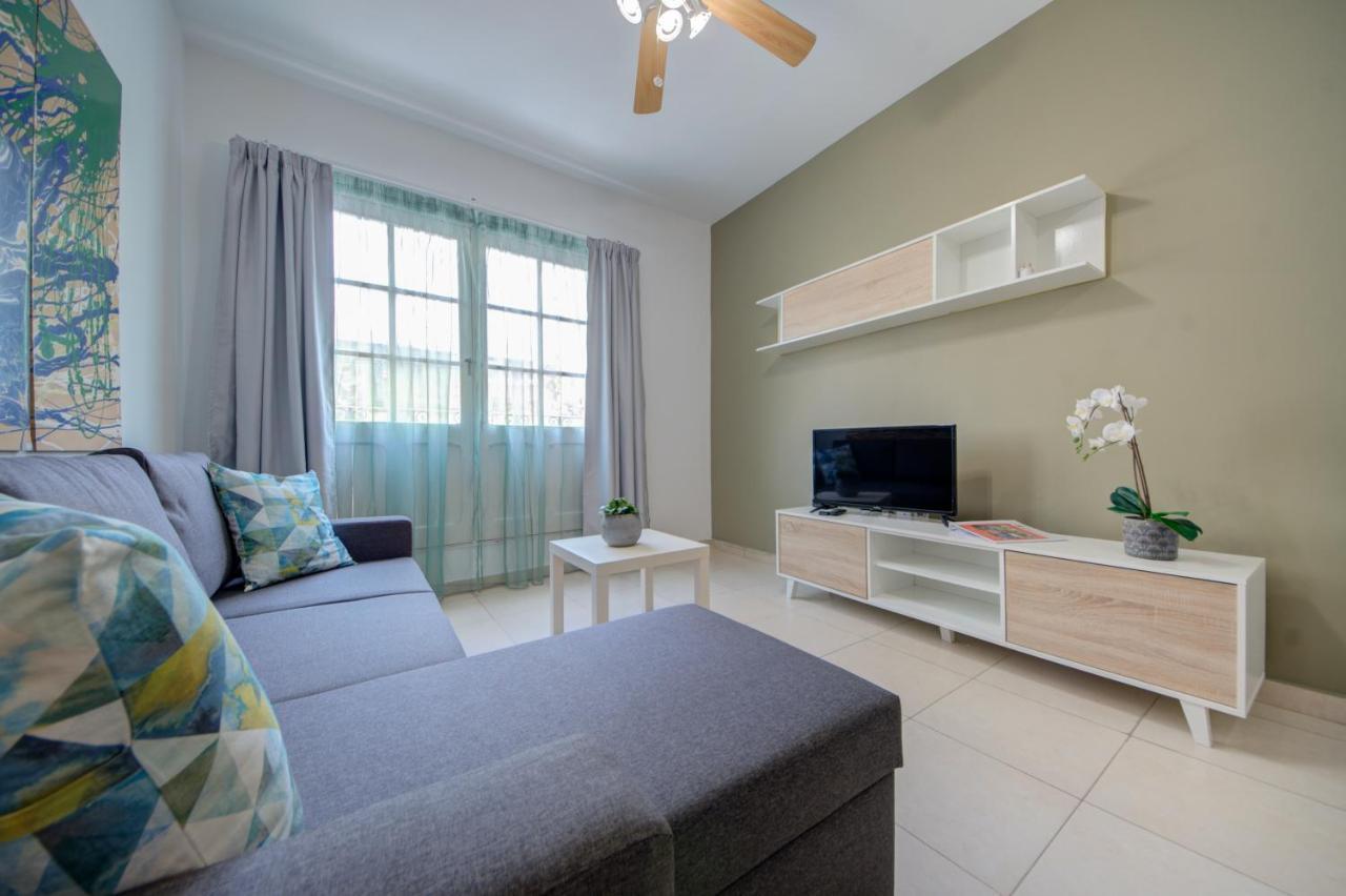 Azure Haven - Gzira Apartments And Penthouse By Shortletsmalta Kültér fotó