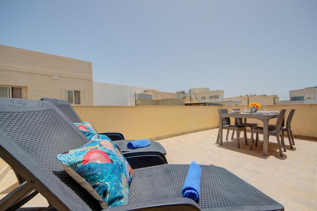 Azure Haven - Gzira Apartments And Penthouse By Shortletsmalta Szoba fotó