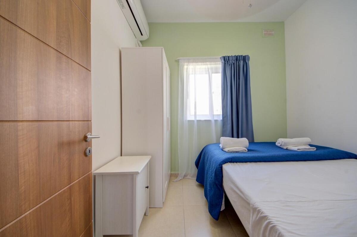 Azure Haven - Gzira Apartments And Penthouse By Shortletsmalta Szoba fotó