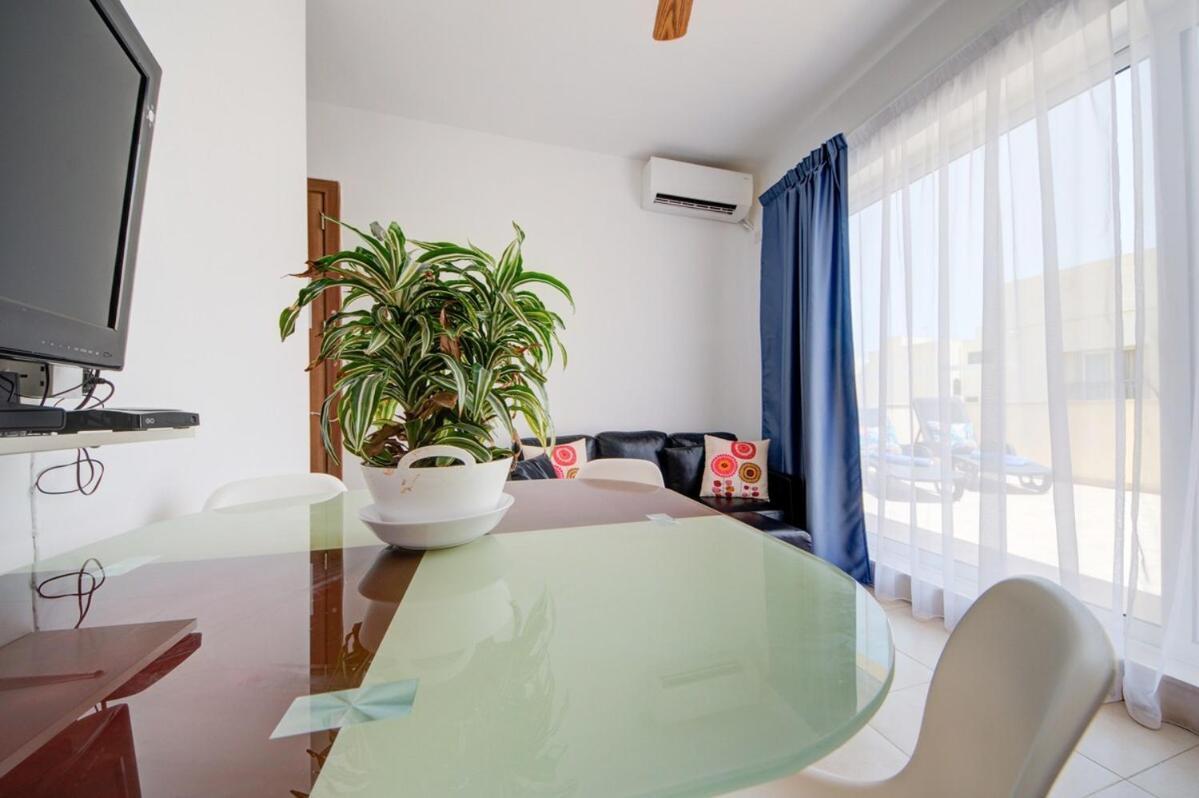 Azure Haven - Gzira Apartments And Penthouse By Shortletsmalta Szoba fotó