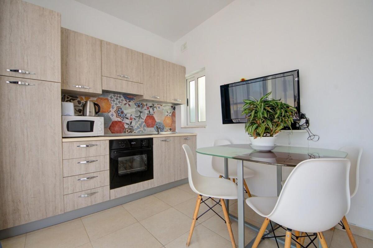 Azure Haven - Gzira Apartments And Penthouse By Shortletsmalta Szoba fotó
