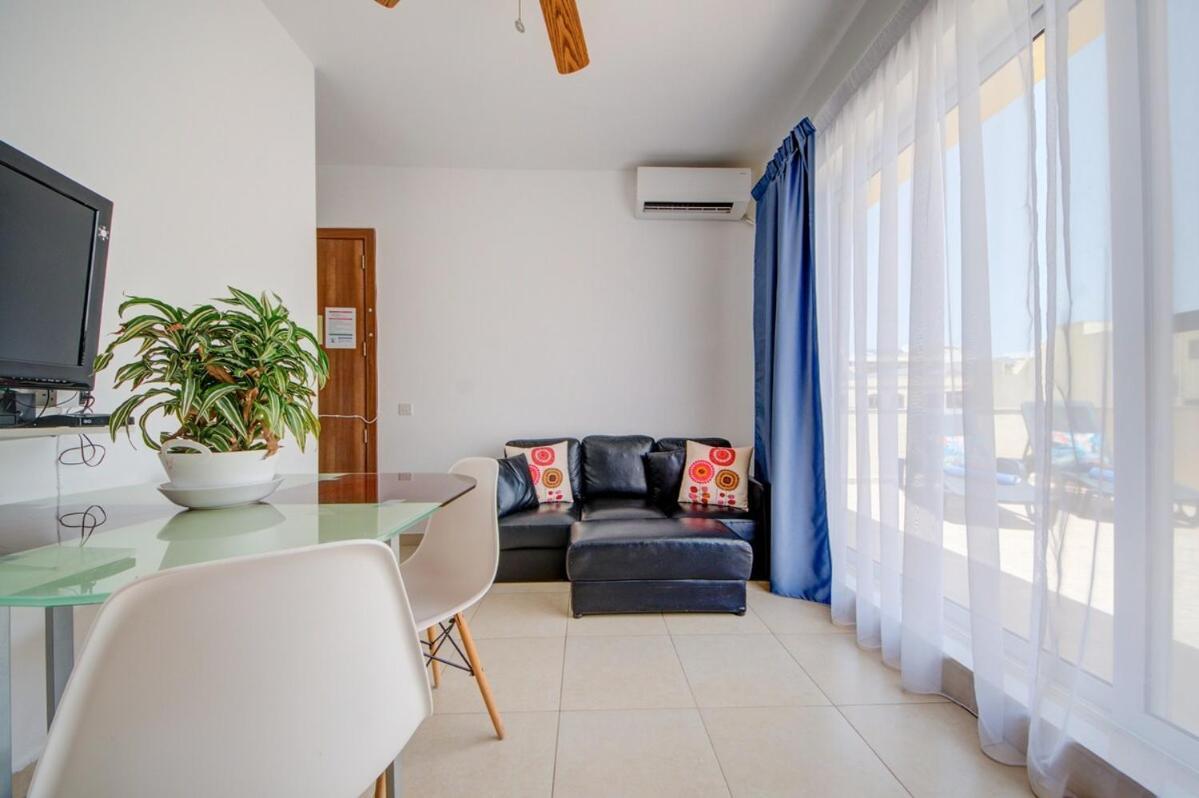 Azure Haven - Gzira Apartments And Penthouse By Shortletsmalta Szoba fotó